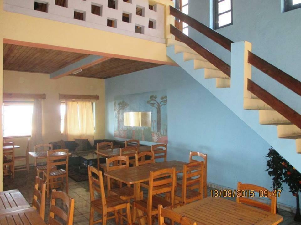 Chez Zizou Manakara Hotel Exterior photo